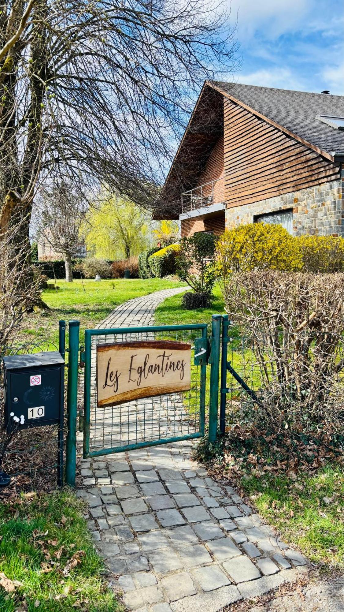 Apartament Les Eglantines Marche-en-Famenne Zewnętrze zdjęcie